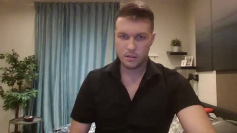 Snapshot of markster9696 chatting on March 7, 11:37 pm markster9696 online show from March 7, 11:37 pm