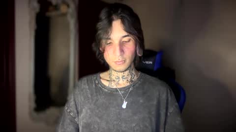   online show from February 21, 4:18 am