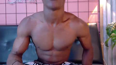 Snapshot of martin_killer chatting on September 25, 2:10 am Martin online show from September 25, 2:10 am