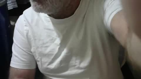 Snapshot of marvaas8963 chatting on February 4, 8:24 am marce online show from February 4, 8:24 am