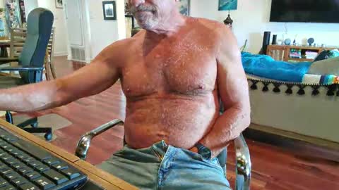 mascmuscle49 online show from December 3, 6:58 pm