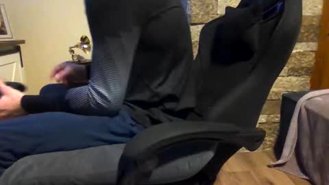 maskedyogaman online show from December 23, 3:15 am