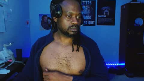 Maskmind online show from March 10, 2:48 pm