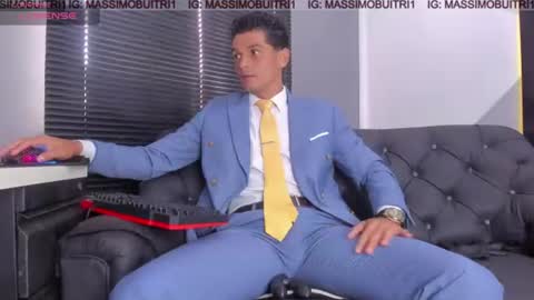 I am Massimo online show from July 3, 12:44 pm