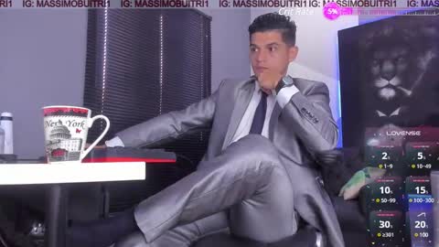 I am Massimo online show from March 10, 1:43 pm