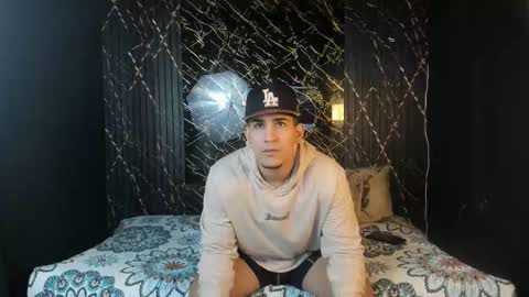 massimo_vidal online show from February 26, 3:57 pm