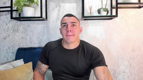 Snapshot of massimocontie_ chatting on February 28, 3:59 pm Massimo Contie online show from February 28, 3:59 pm