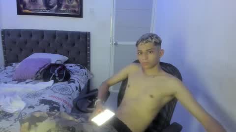 master_boy28 online show from March 3, 7:23 pm