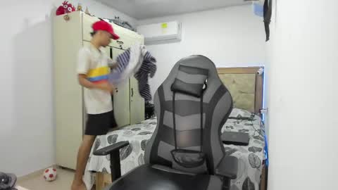 Alpha junior online show from April 12, 10:43 pm