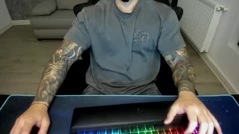 Snapshot of masterkingmuscle chatting on January 28, 10:34 pm masterkingmuscle online show from January 28, 10:34 pm