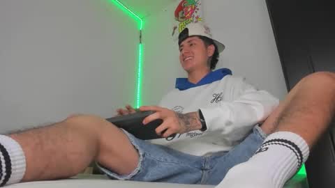 mateo_escobar online show from January 9, 5:02 am