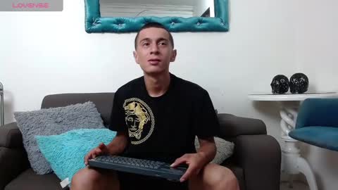 Mateo online show from October 13, 12:00 pm