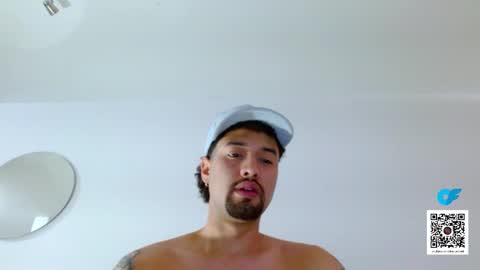 STRURIBE ON INSTAGRAM online show from November 10, 9:20 pm