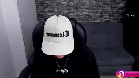 Mathew Independent model online show from February 28, 4:10 pm