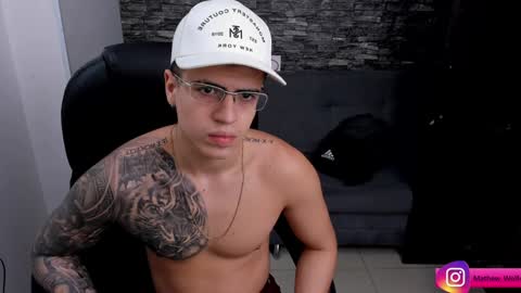 Mathew Independent model online show from February 5, 4:15 pm