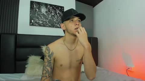 mathewboy2 online show from February 16, 12:25 pm