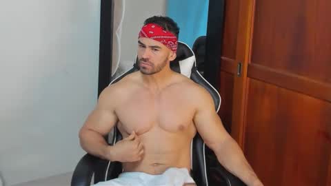 mathews_smith online show from March 22, 11:48 am