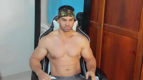 mathews_smith online show from February 18, 11:52 am