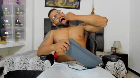 matt rodriguez92 online show from November 20, 7:45 pm