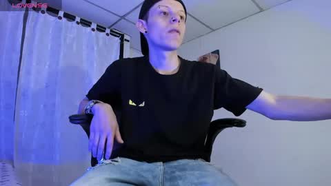 MatthewBoy online show from March 4, 10:27 pm