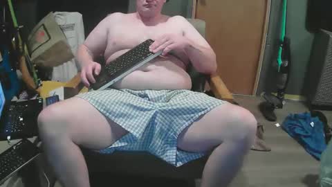 mattskiba89 online show from November 23, 8:03 am