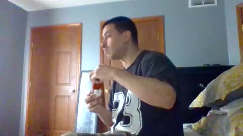 mauricescott online show from April 6, 10:21 pm