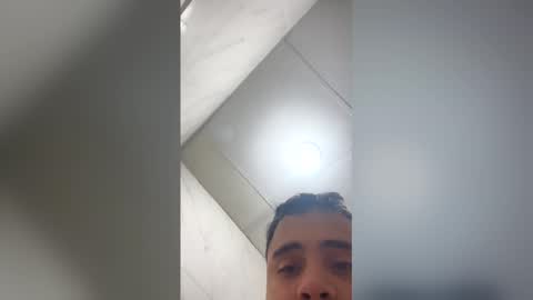 mauriciosifuentes124 online show from April 7, 12:05 pm