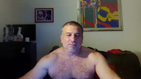 mauro1971 online show from June 3, 6:35 pm