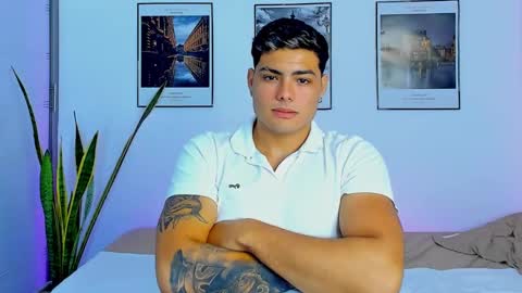 Snapshot of max_miuller chatting on October 19, 2:16 am MAX MIULLER online show from October 19, 2:16 am
