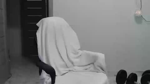 Maximus Fox online show from March 13, 10:23 am