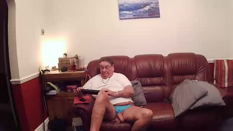 MAX online show from January 31, 11:03 pm