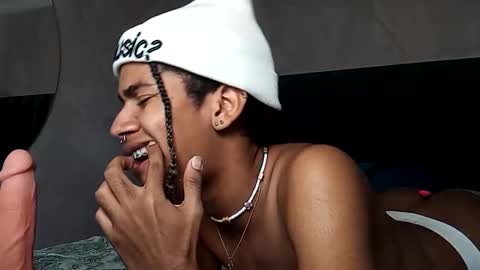 maxim online show from November 30, 6:15 am