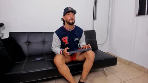 Maximo online show from November 28, 4:15 am