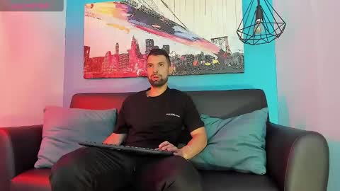 Maximo online show from January 7, 3:37 am