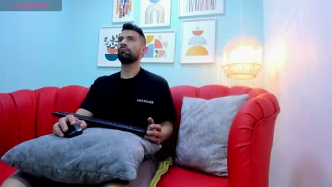 Maximo online show from January 17, 4:17 am