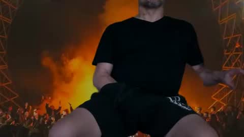 Max online show from March 4, 9:33 pm