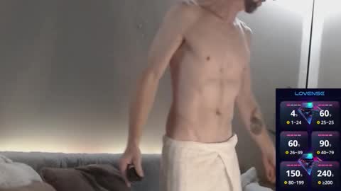 MaxRouger online show from November 20, 7:51 am