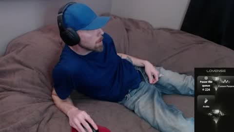 MaxRouger online show from April 1, 10:39 am