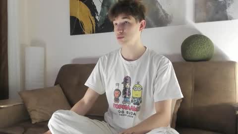 maxwellchik online show from October 1, 3:38 pm