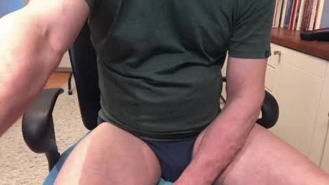 Max online show from April 8, 4:02 am