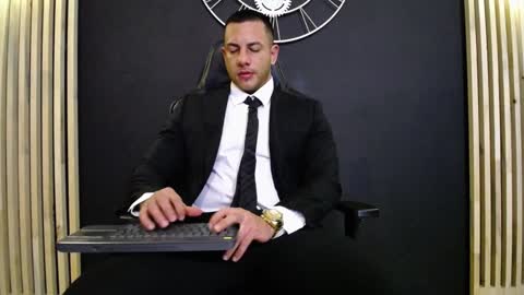 Snapshot of maxxxpowerful chatting on February 1, 1:02 am maxxxpowerful online show from February 1, 1:02 am