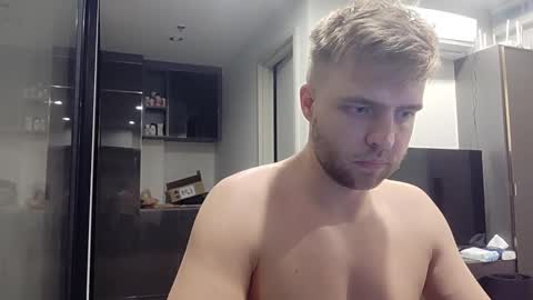 me_andfriend online show from February 16, 5:04 pm