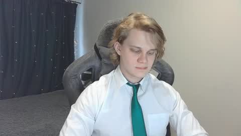 Mickey online show from December 17, 5:07 am