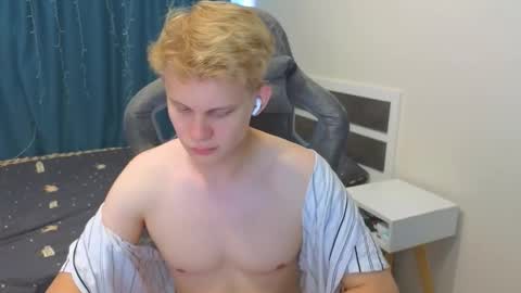 Mickey online show from October 2, 7:34 am