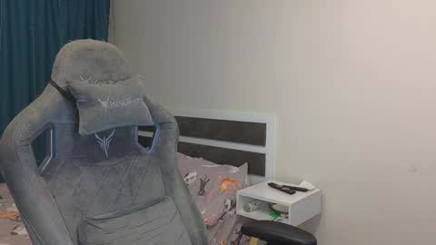 Mickey online show from January 22, 2:04 am