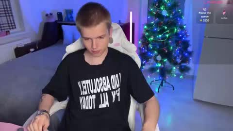 Arthur online show from December 15, 1:41 pm