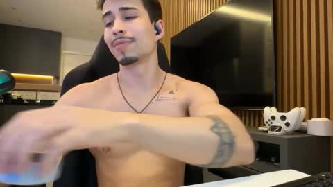 mettew22cm online show from February 5, 8:54 am