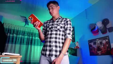 Jhon online show from November 13, 3:00 am