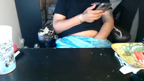 Mark online show from October 1, 3:38 pm