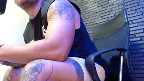 Michael Daviss online show from December 31, 1:08 pm